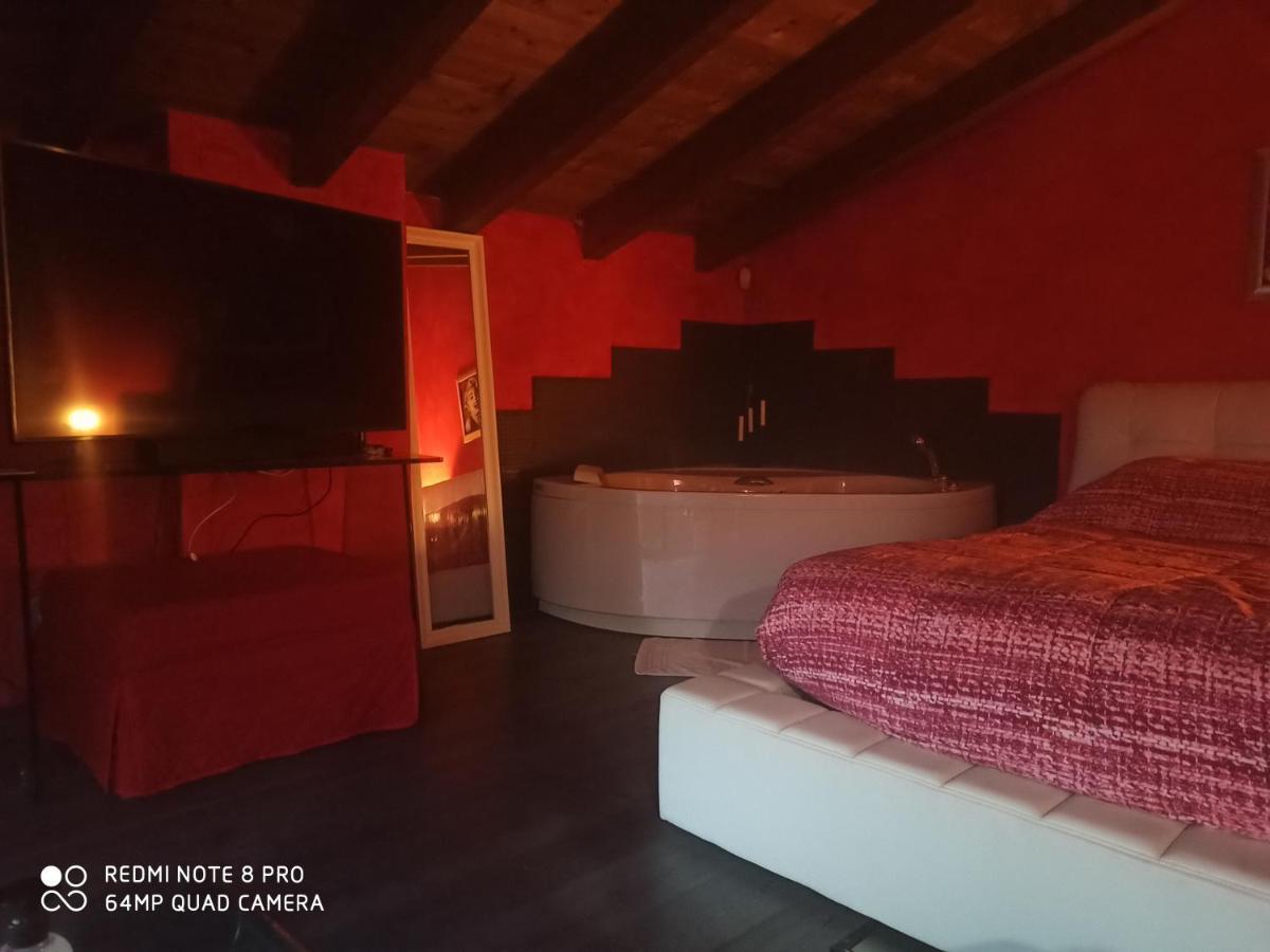 Casa Vacanze Soleluna Montichiari Eksteriør billede