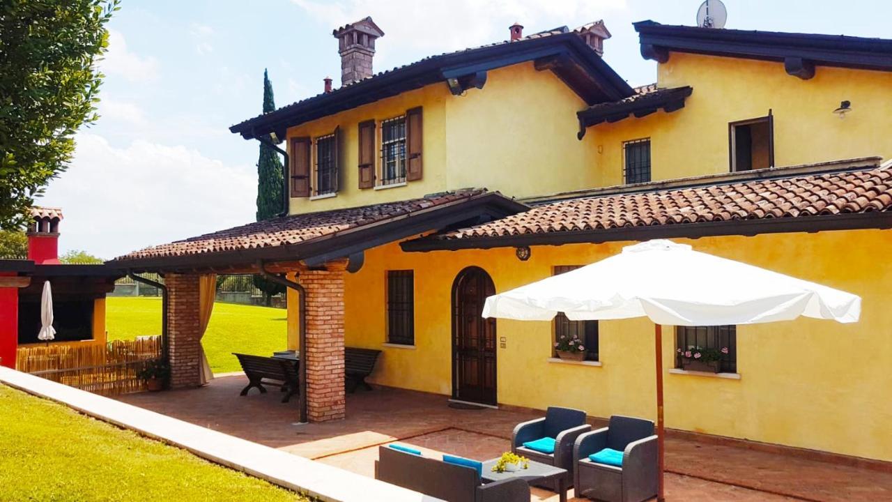Casa Vacanze Soleluna Montichiari Eksteriør billede